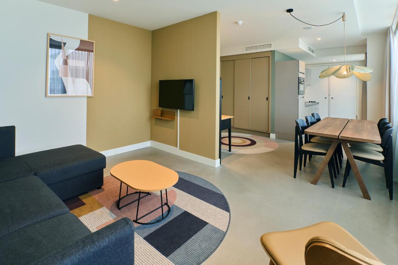 Cityden West 4*