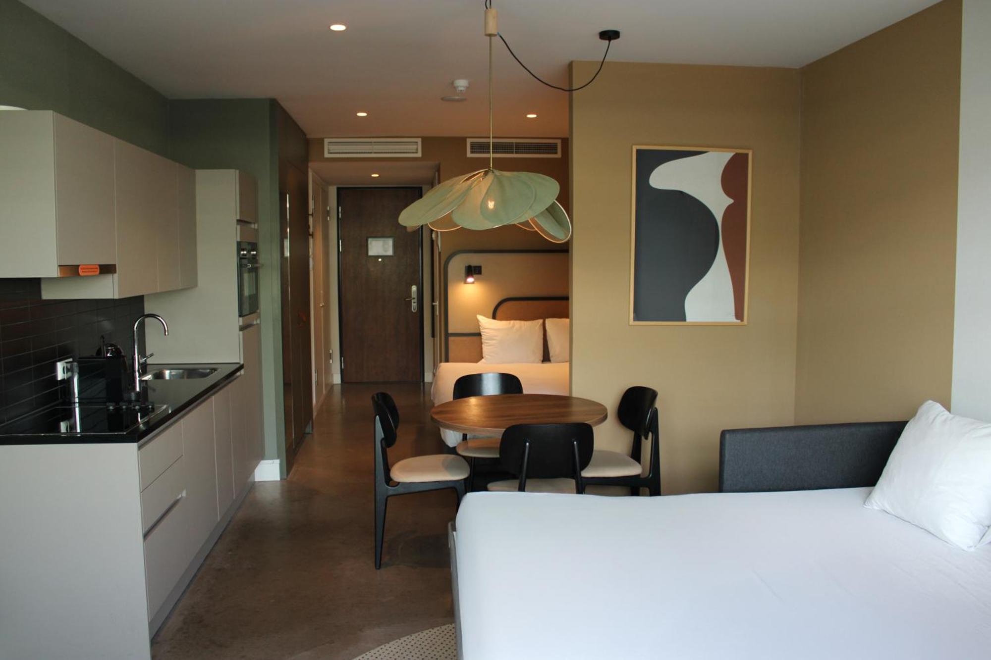 Cityden West 4*